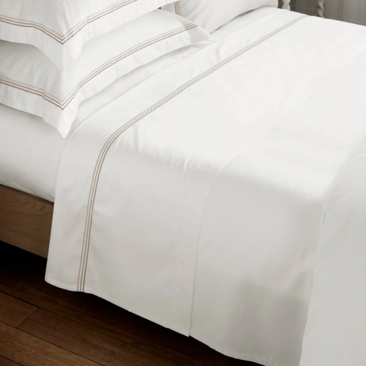 Dorma Rovello Embroidery 100% Cotton Flat Sheet – image 1