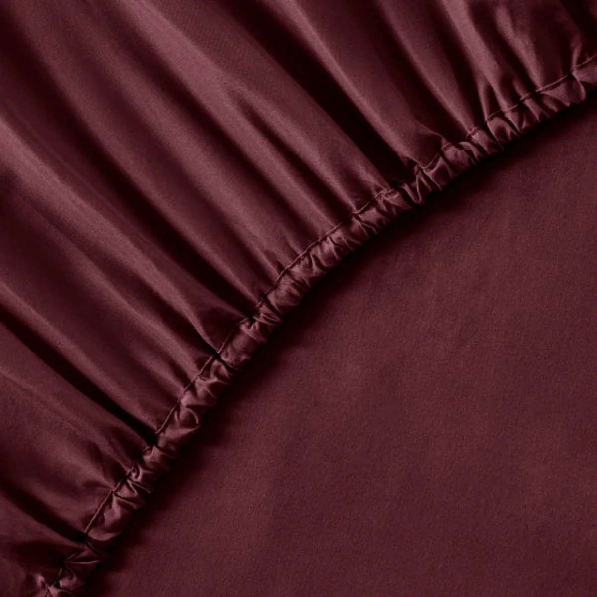 Fogarty Soft Touch Fitted Sheet – image 2