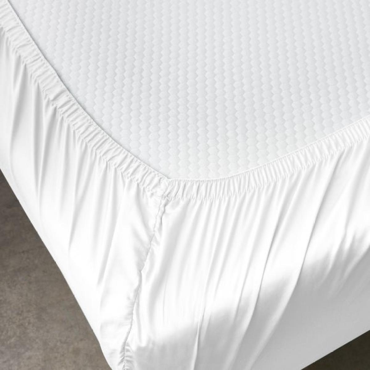 True Grip 200 Thread Count Fitted Sheet – image 2
