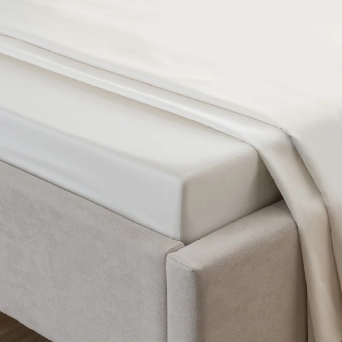 Dorma Classic Cotton Sateen Fitted Sheet – image 2