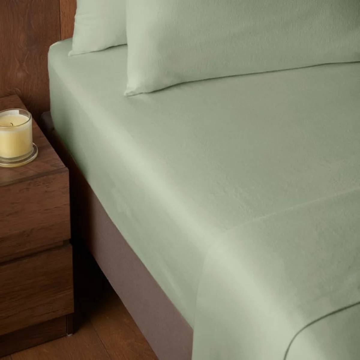 Soft & Cosy 100% Brushed Cotton Fitted Sheet – image 1