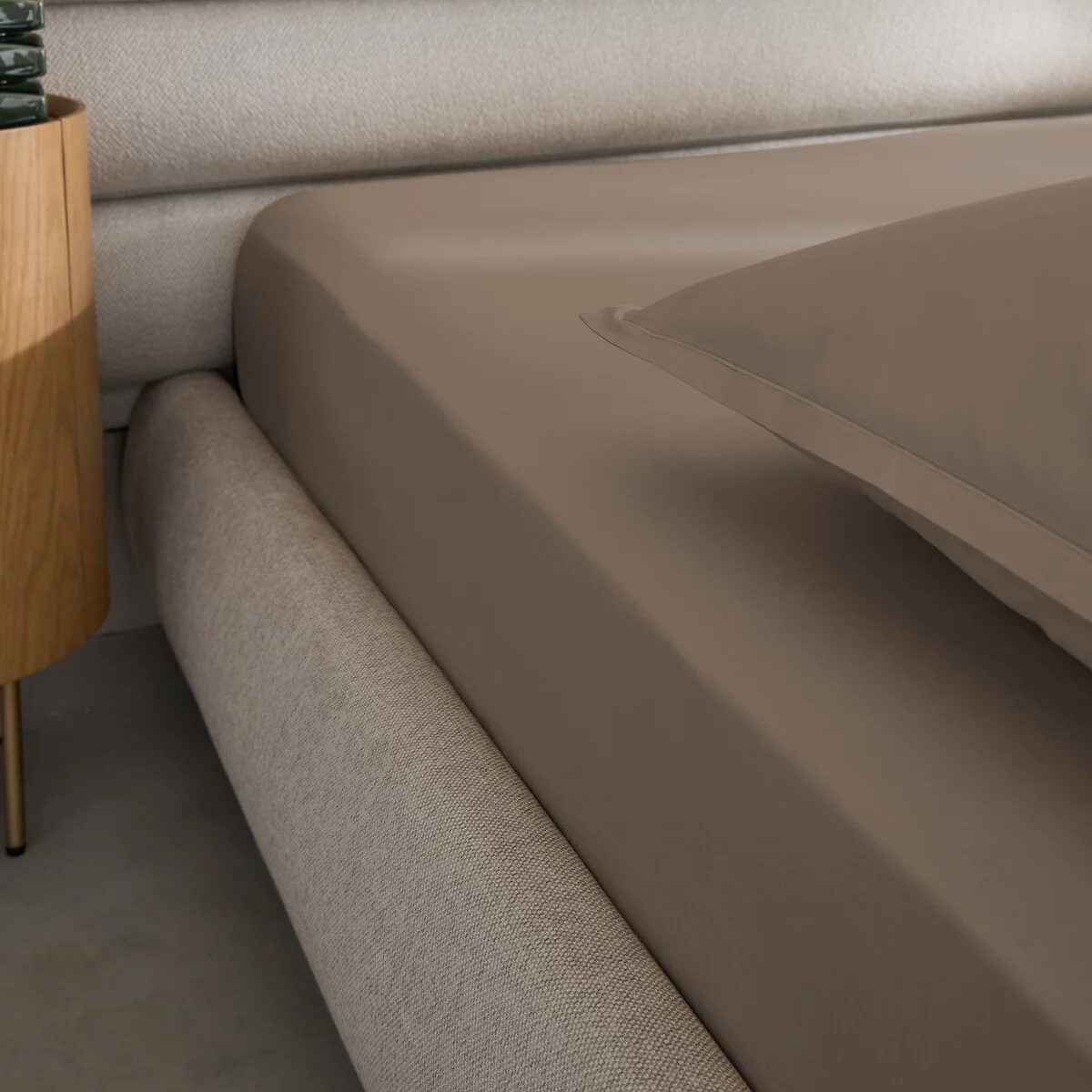 Veneto Cotton Percale Fitted Sheet, 30cm Flap – image 3