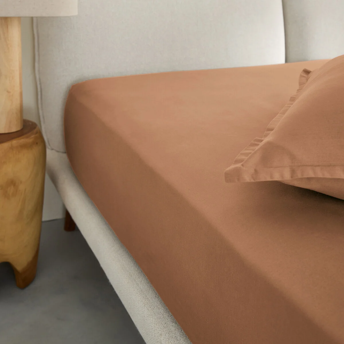Saria Washed Cotton Sateen Fitted Sheet with 30cm Flap – image 3