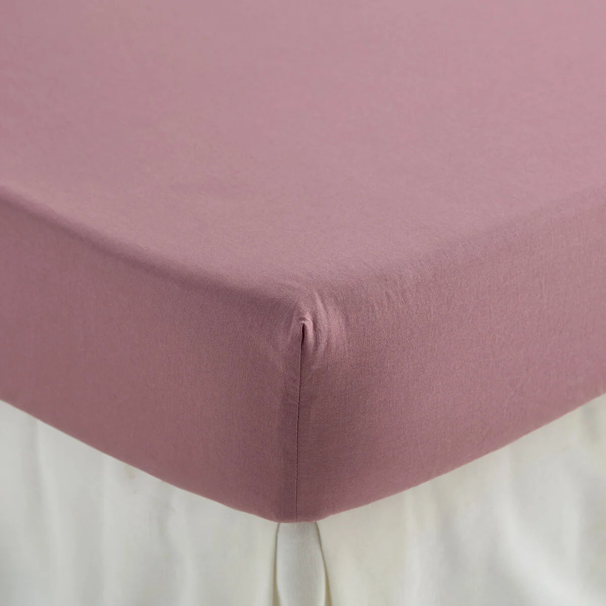 Annaba Plain Washed Cotton Fitted Sheet with 30cm Flap – image 3