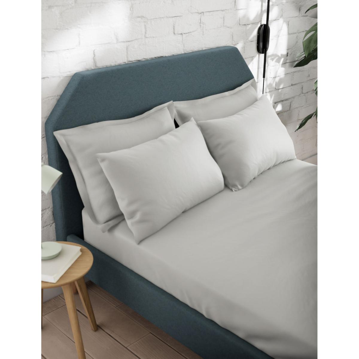 M&S Ultimate Anti Allergy Pure Cotton Deep Fitted Sheet - SGL - White, White,Silver Grey – image 4
