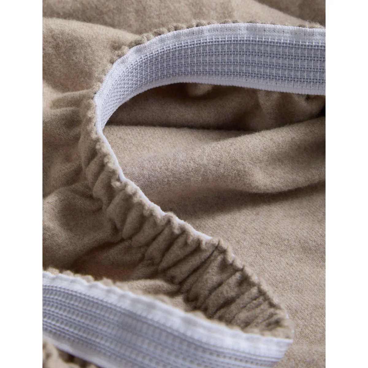 M&S Cotton Rich StayPut Extra Deep Fitted Sheet with Cashmere Neutral – image 2