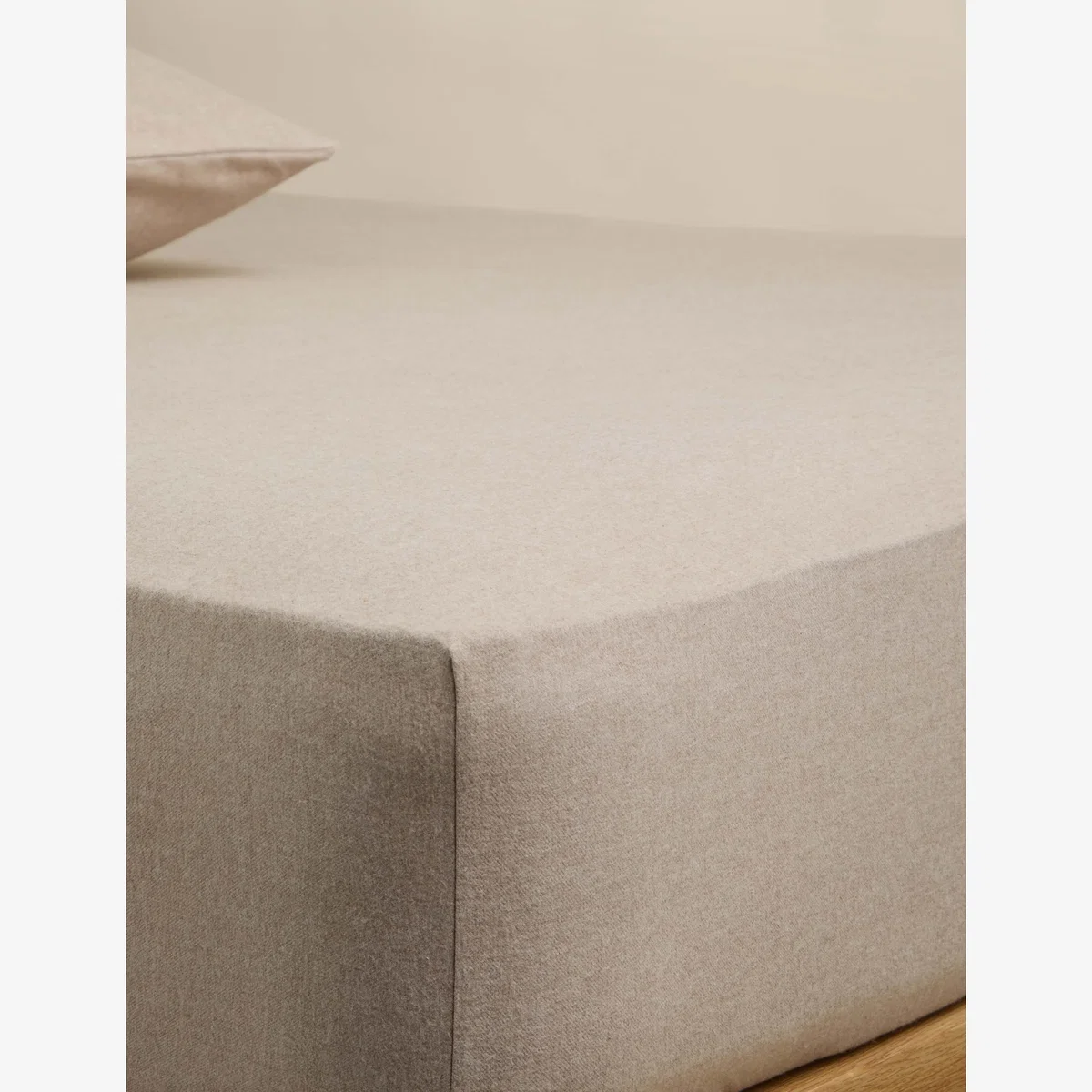 M&S Cotton Rich StayPut Extra Deep Fitted Sheet with Cashmere Neutral – image 1