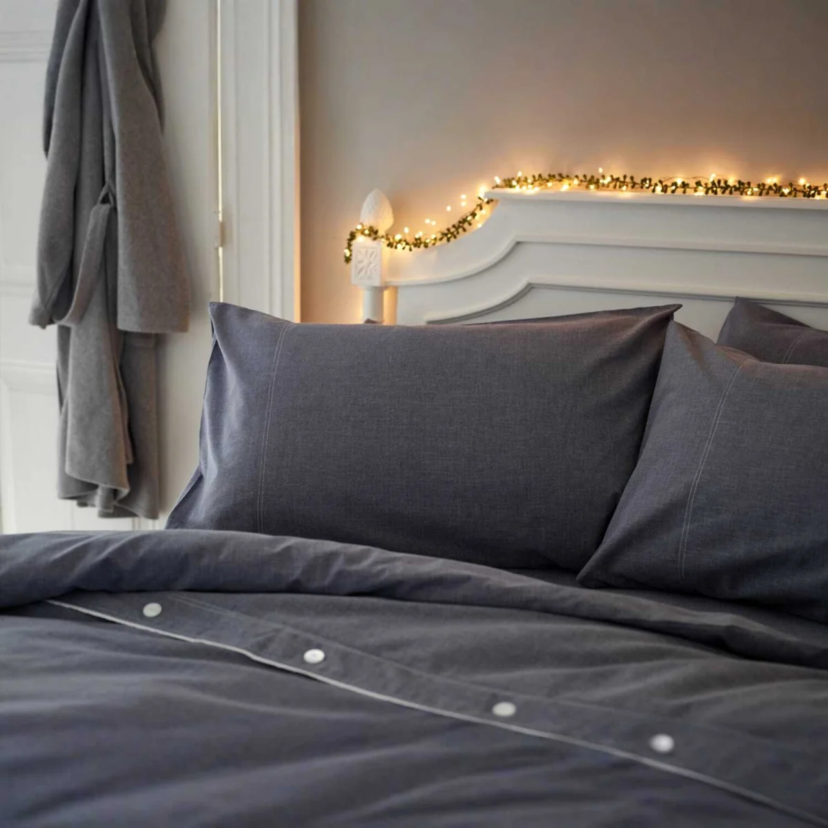 Deyongs Southwick Super King Fitted Sheet - Navy / Superking / Machine washable, tumble dry – image 3