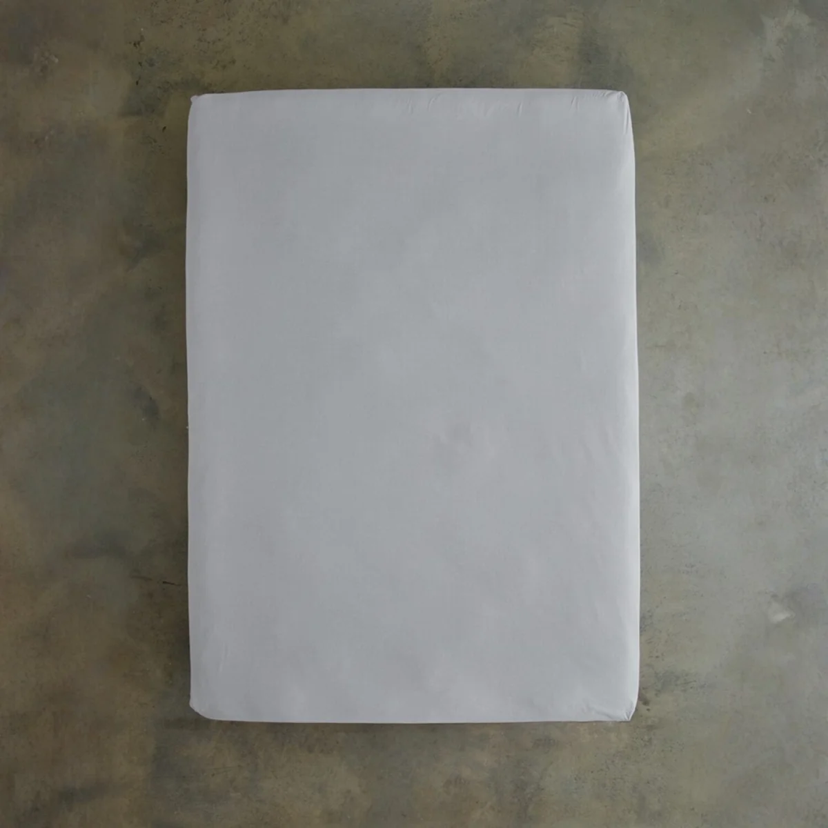 Deyongs Southwick Super King Fitted Sheet - Grey / King / washed separately and before first use. Optical brightener detergents may affect the colour. – image 6