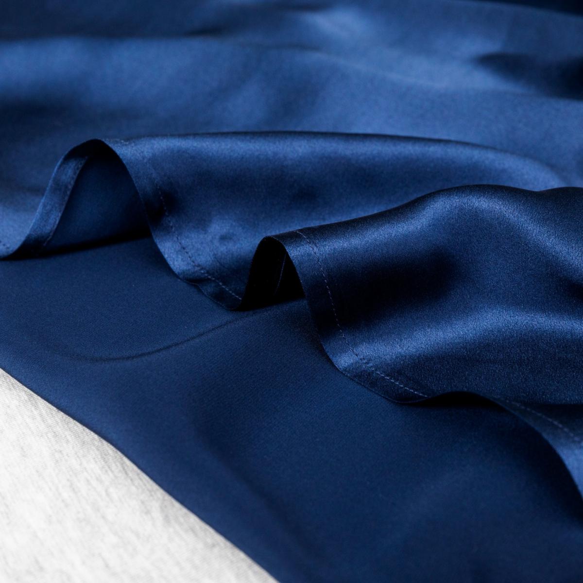 Blue Pure Mulberry Silk Seamless Flat Sheet - Double - Navy Uk Double Soft Strokes Silk – image 8