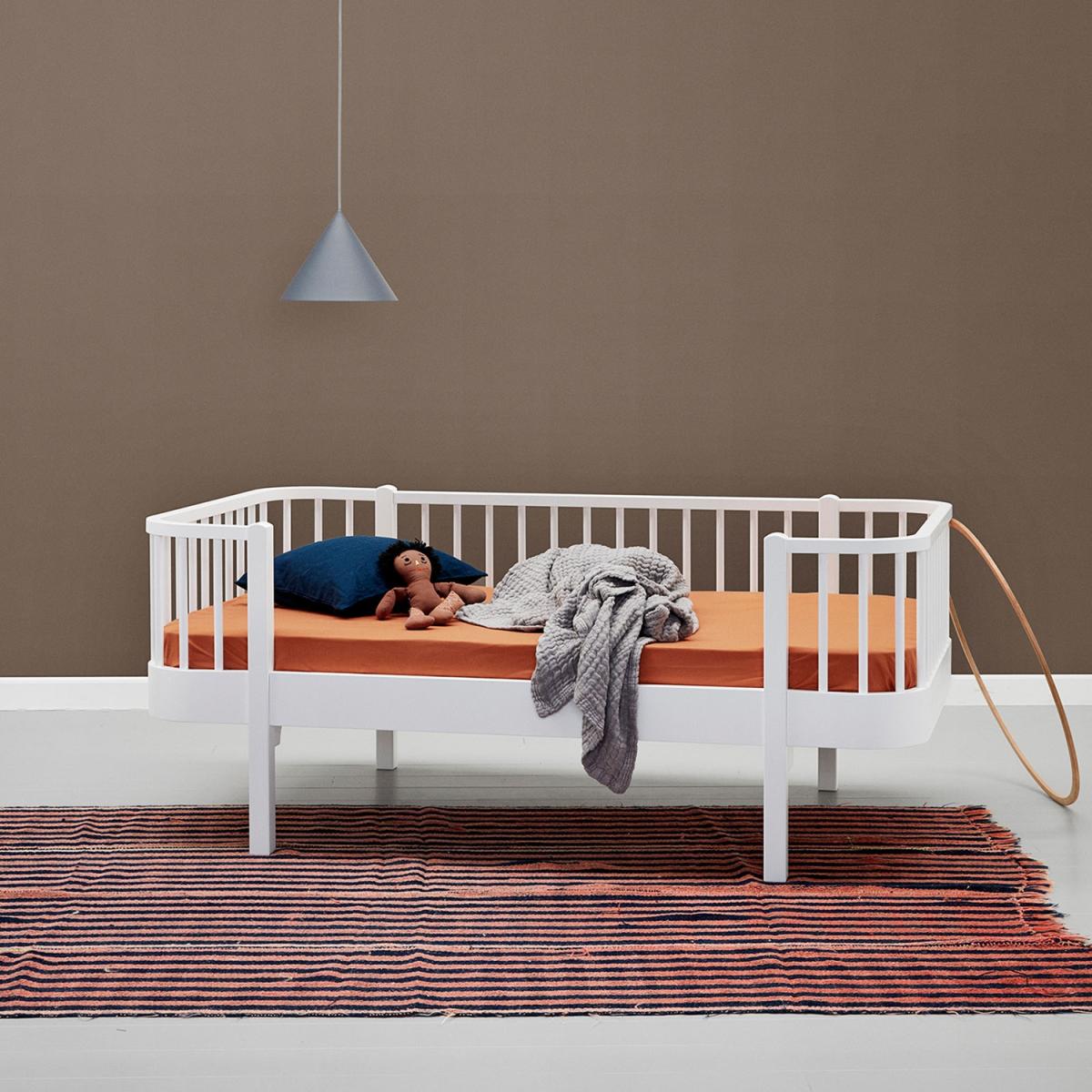 Oliver Furniture Wood Original Junior Day Bed - White & Oak – image 2