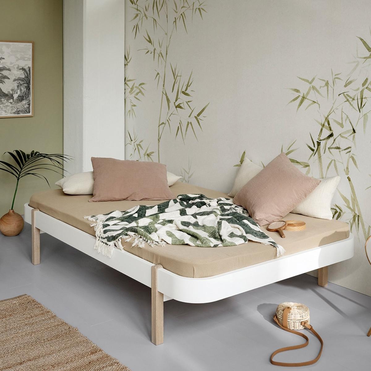 Oliver Furniture Wood Small Double Lounger Bed - White & Oak – image 7
