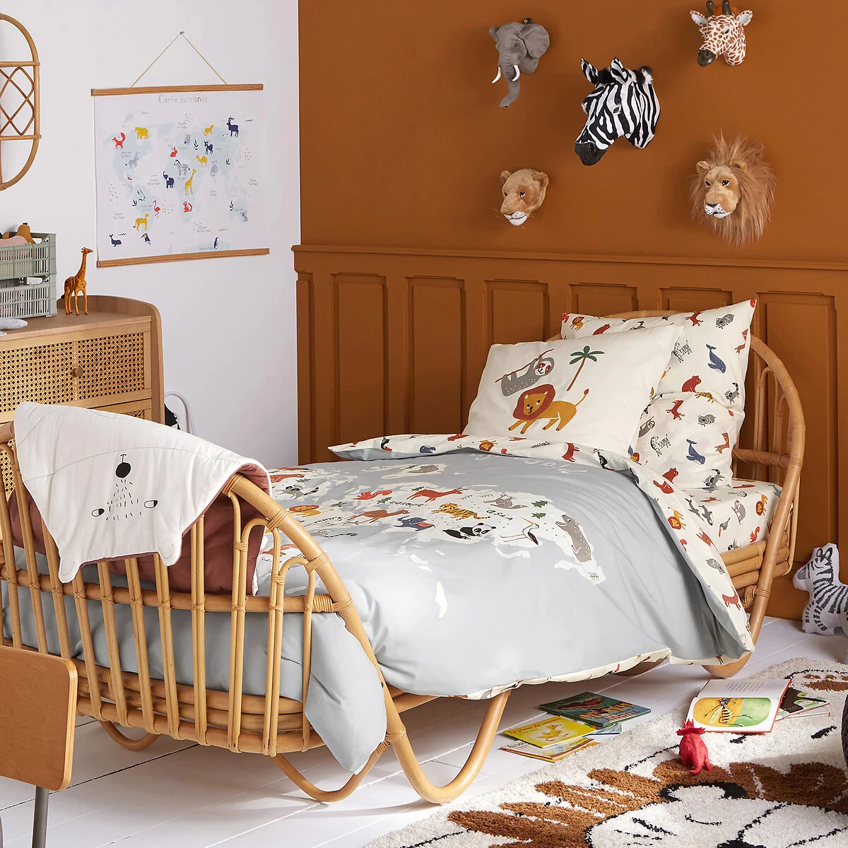 Malu Vintage Rattan Child Bed – image 2