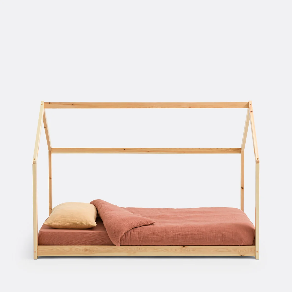 Archi Cabin Bed in Solid Pine with Bed Base – image 4