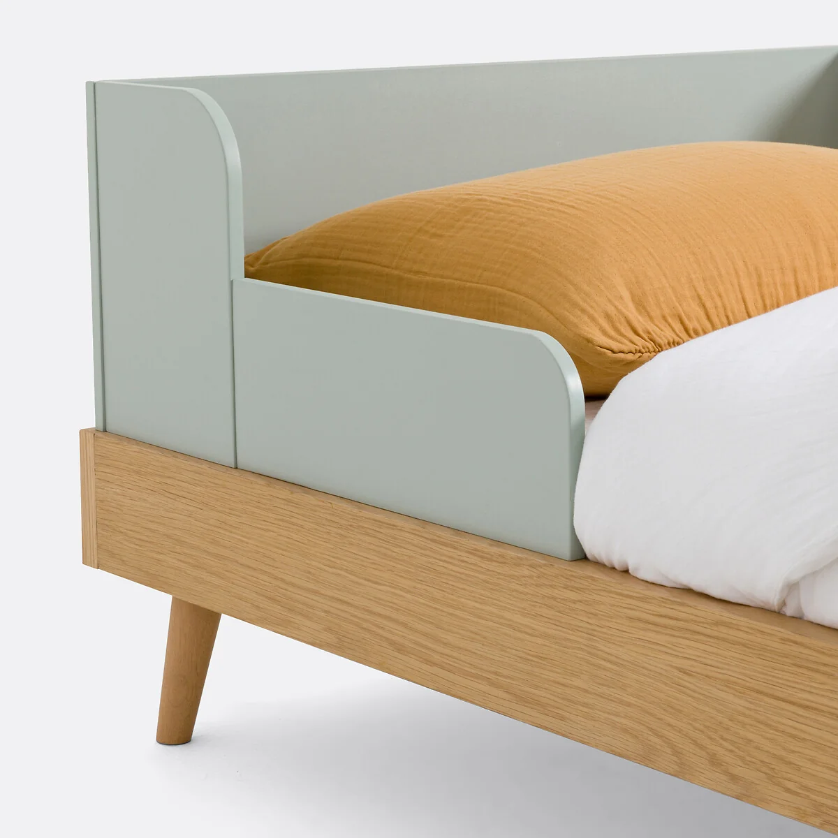 Augusto Oak Veneer Child's Bed – image 5