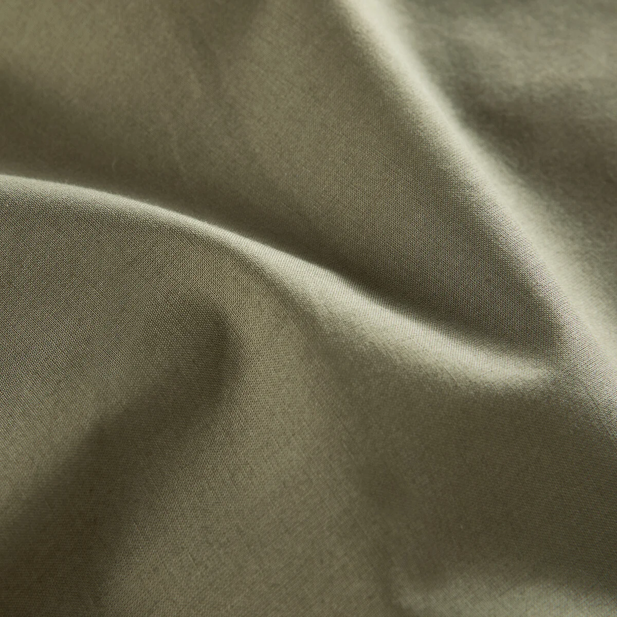 Scenario Plain Washed Cotton Scalloped Child's Pillowcase – image 5