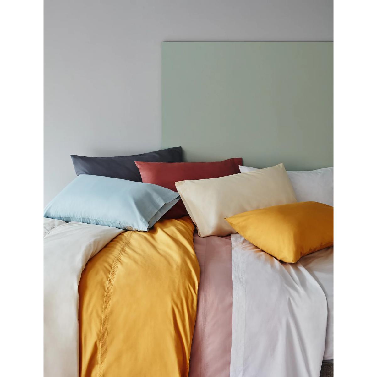 M&S Easycare Percale Flat Sheet - SGL - Soft White, Soft White,Teal,Dove,White,Blue Denim,Aqua,Light Cream,Light Putty,Silver Grey – image 5
