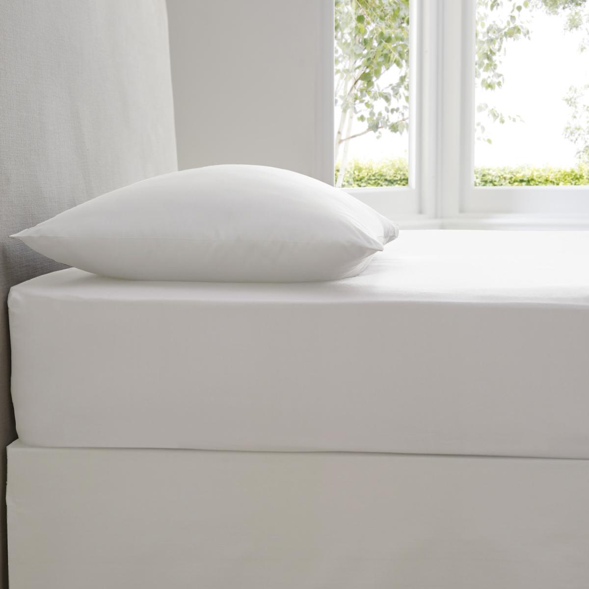 Plain Dyed Deep Fitted Sheet - White / Single – image 3