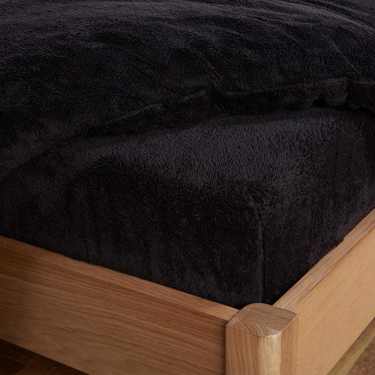 Brentfords Teddy Fleece Fitted Bed Sheet - Black / Single