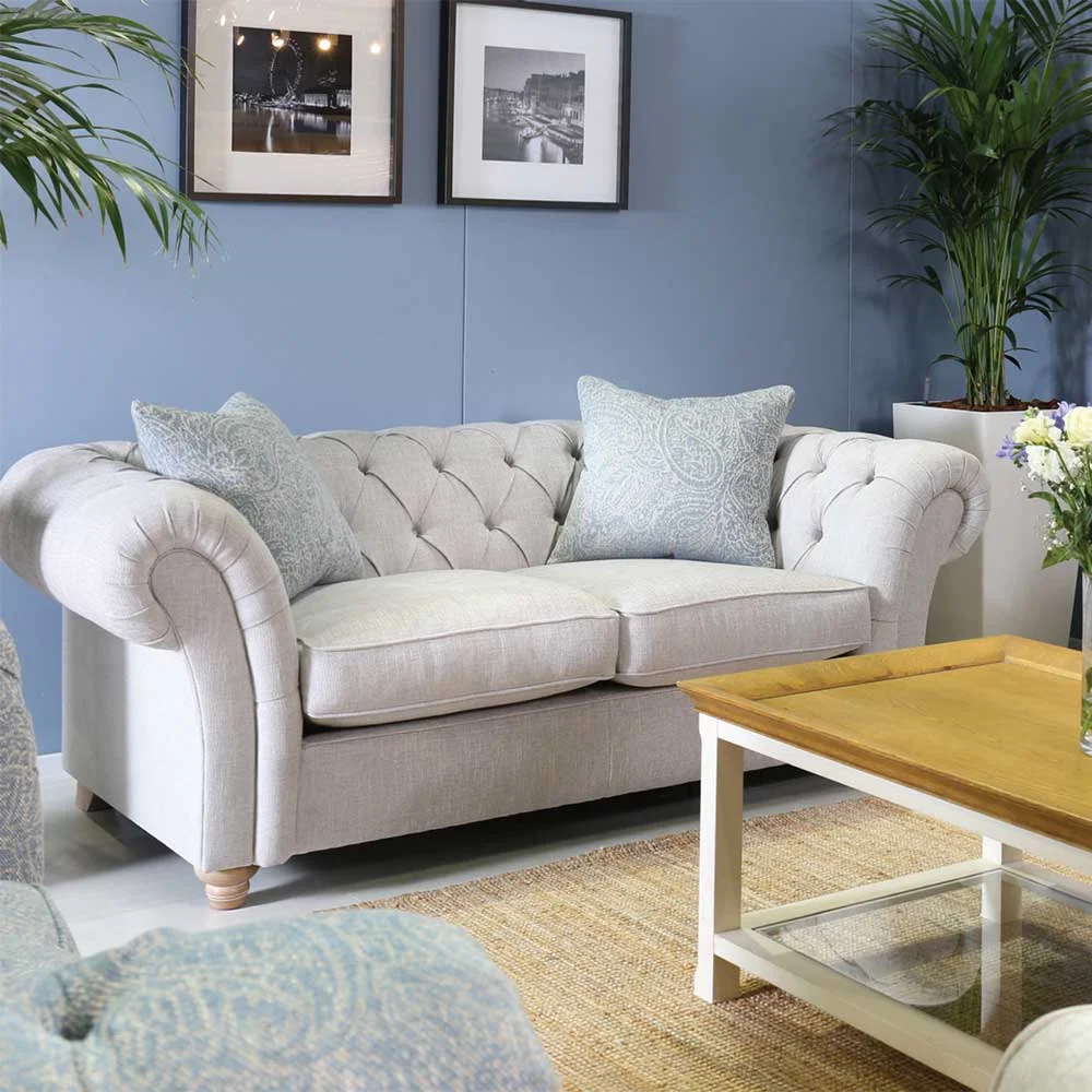 Maddox Extra Large Chesterfield Sofa – image 3
