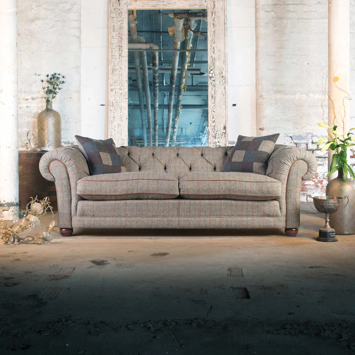 Harris Tweed Castlebay Midi Chesterfield Sofa – image 2