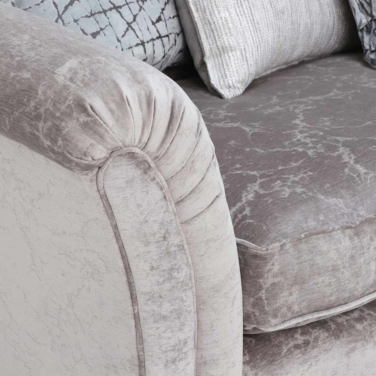 Prestbury 4 Seater Pillow Back Split Frame Sofa – image 5