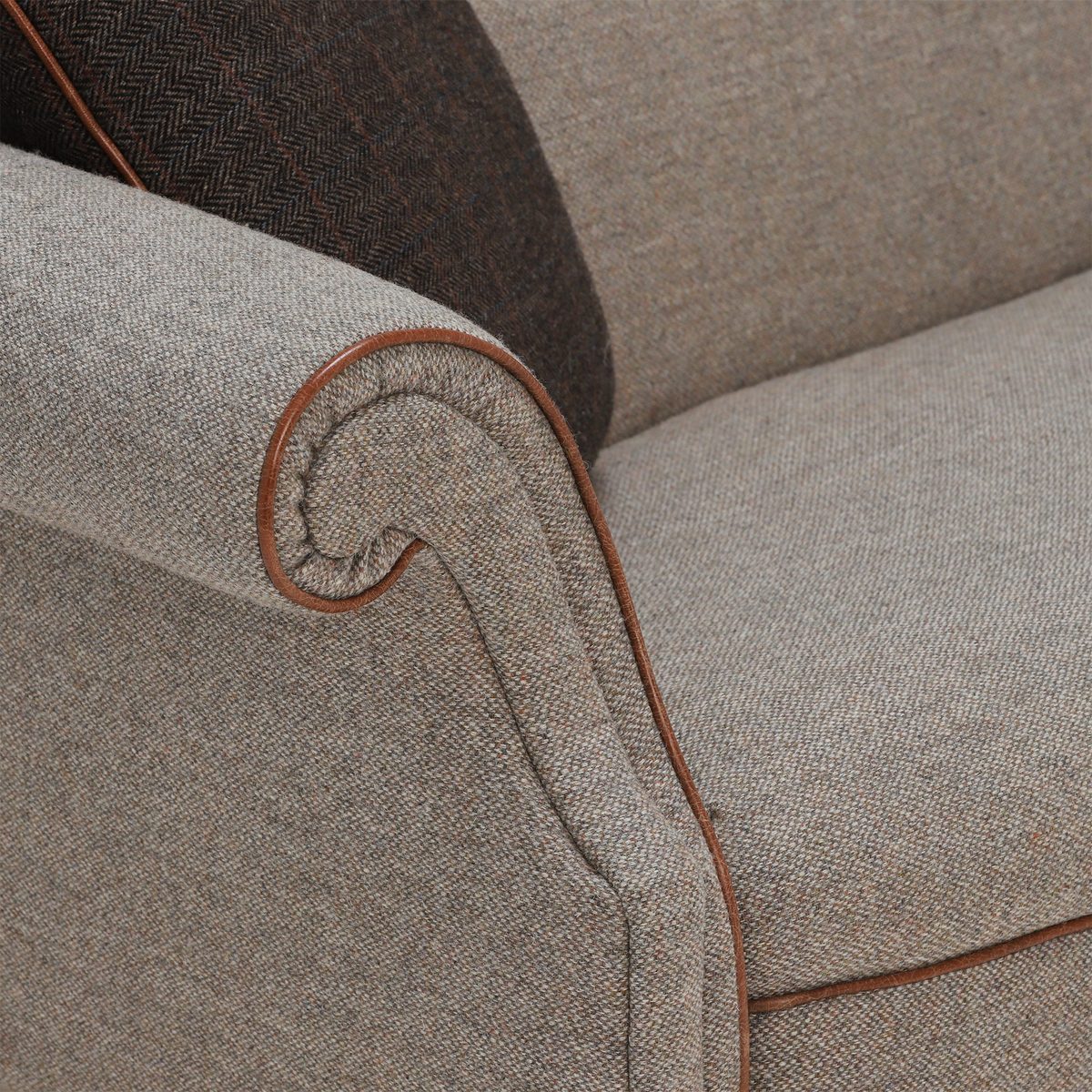 Harris Tweed Bowmore Midi Sofa – image 5