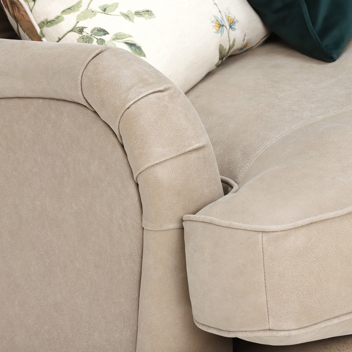 Windermere Leather Medium Sofa – image 2