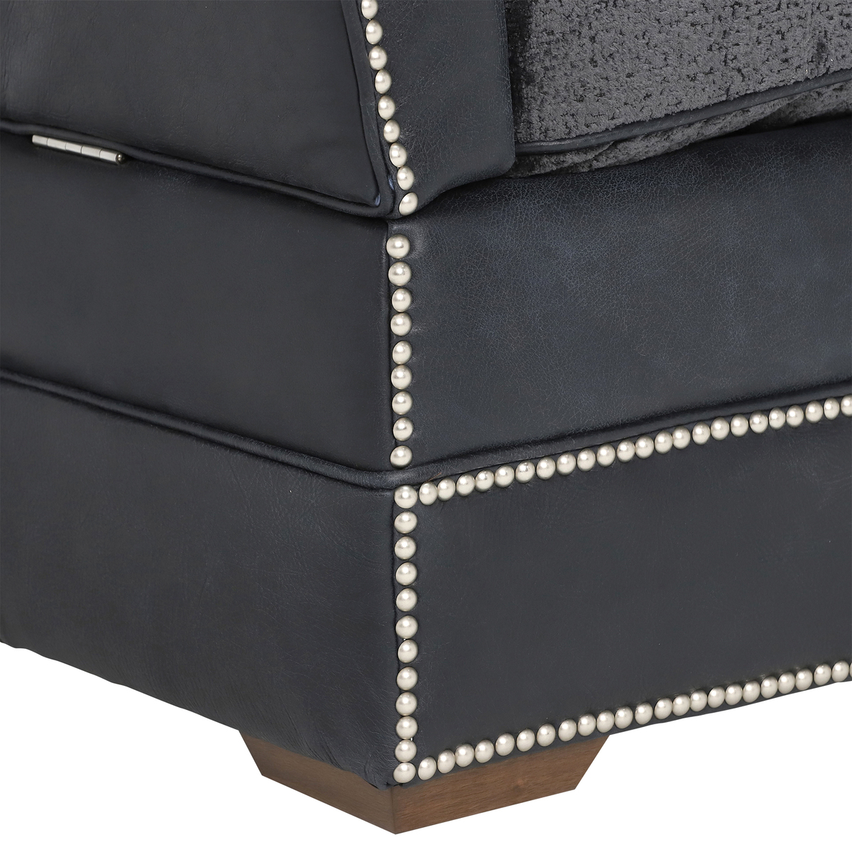 Eversley Large Sofa – image 5