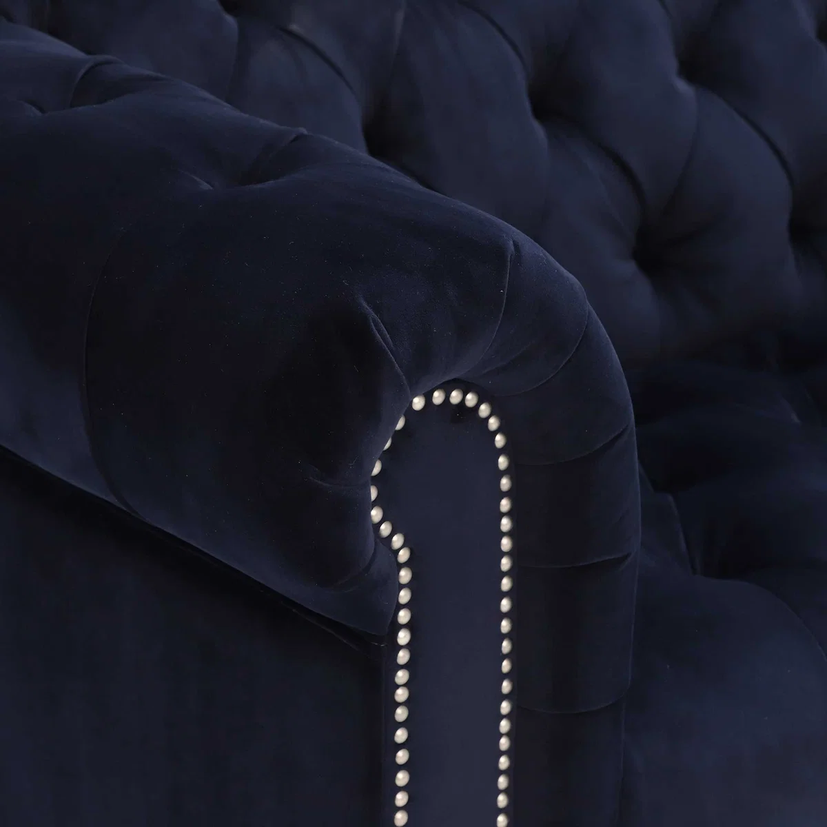 Ullswater Velvet 3 Seater Chesterfield Sofa – image 3