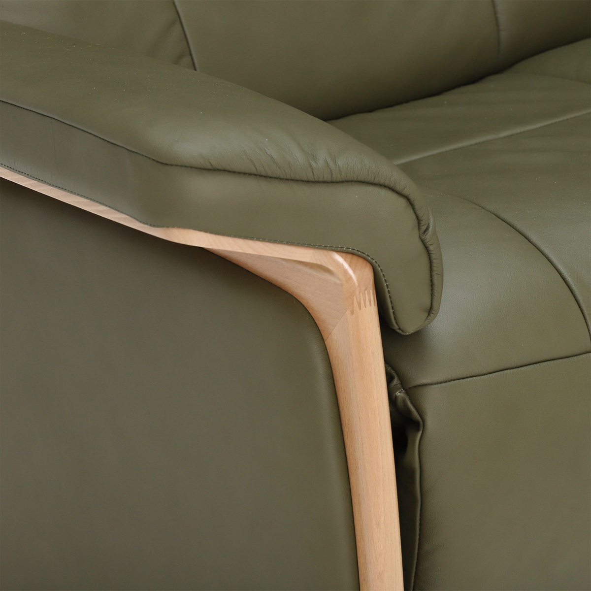 Stressless Mary 3 Seater Reclining Sofa – image 3