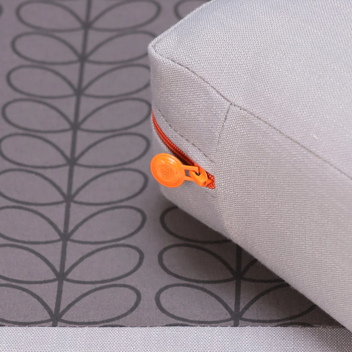 Orla Kiely Mimosa Small Sofa2 – image 7