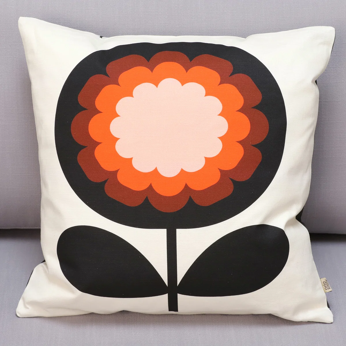 Orla Kiely Mimosa Small Sofa2 – image 9