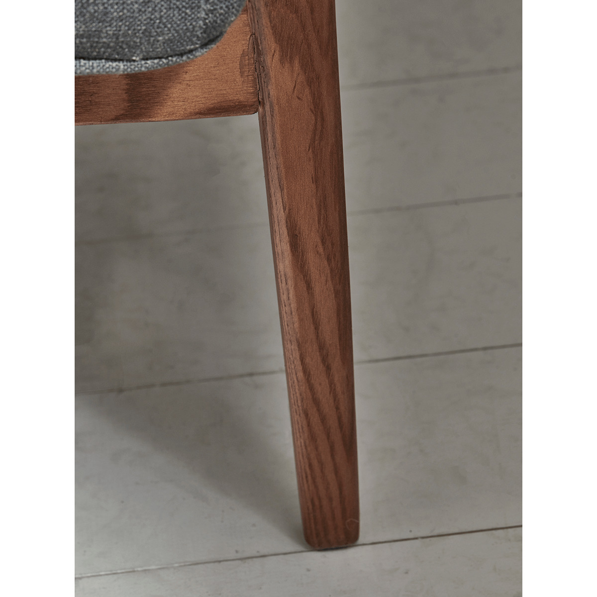 Mid Century Sofa - Linen – image 3