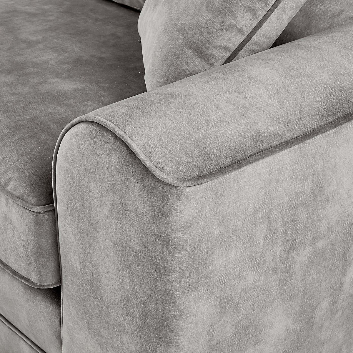 Morello Medium Sofa Slub Velvet Slub Velvet Cement – image 7