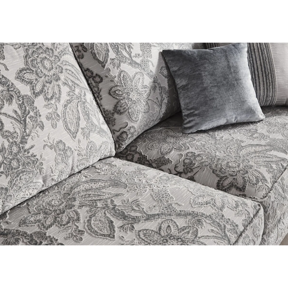 Ayda 4 Seater Classic Back Fabric Sofa - Pattern – image 4