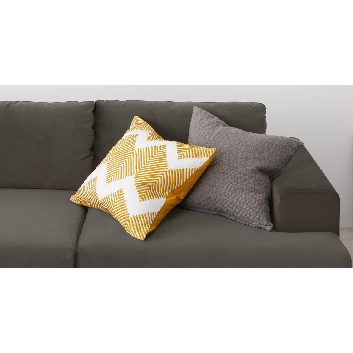 Frederik 3 Seater Sofa, Otter Velvet – image 6
