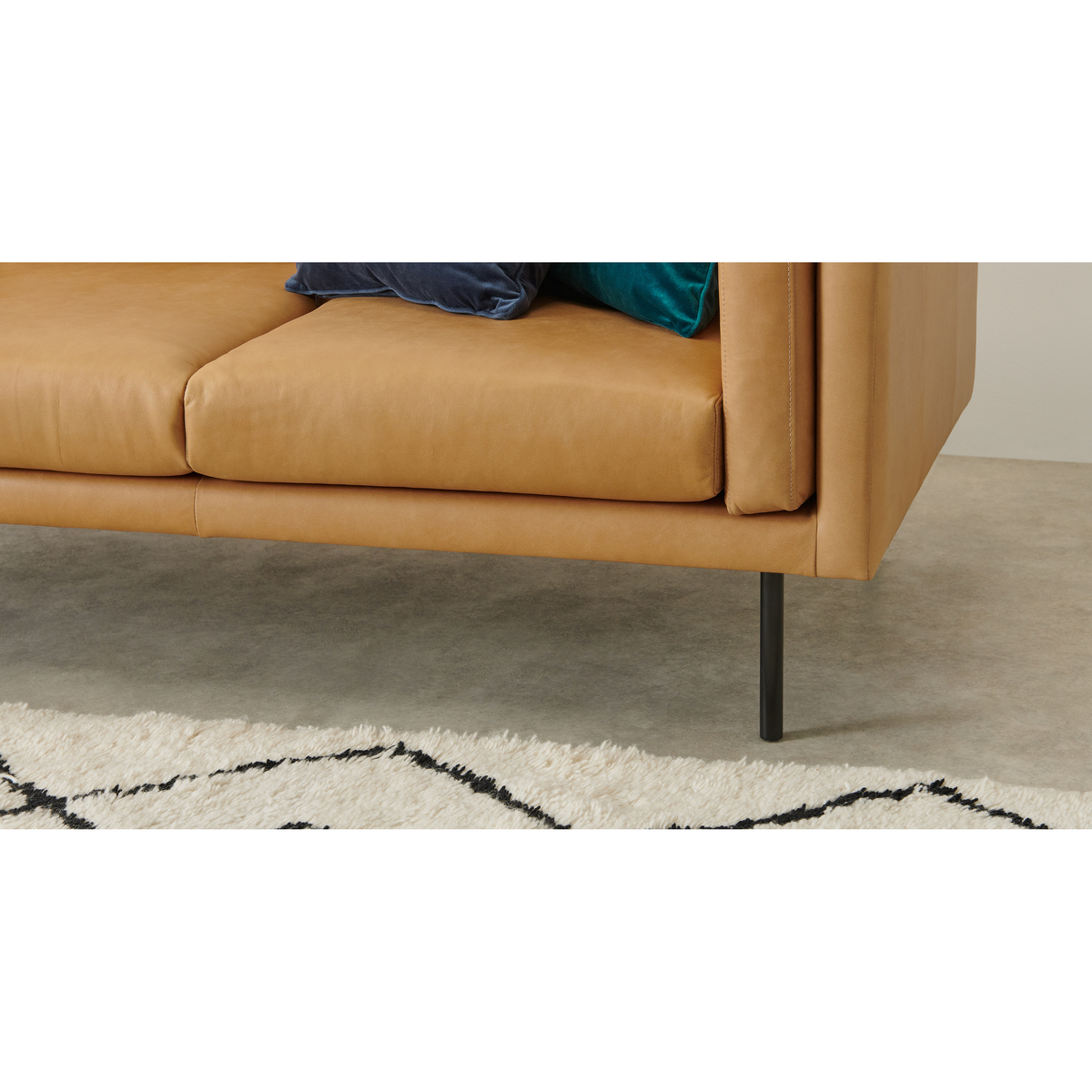 Savio 3 Seater Sofa, Chalk Tan Leather – image 4
