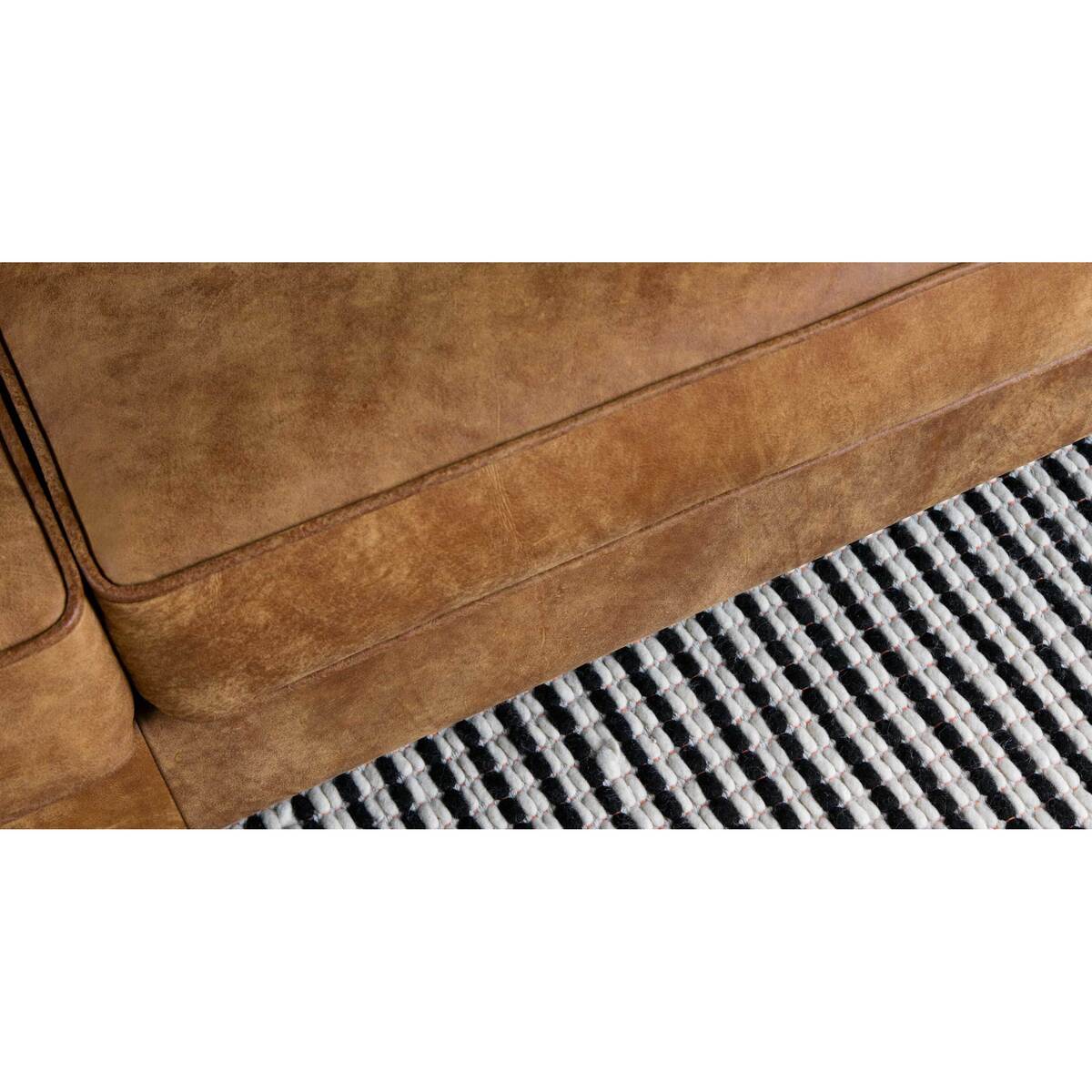 Dallas 2 Seater Sofa, Outback Tan Premium Leather – image 5