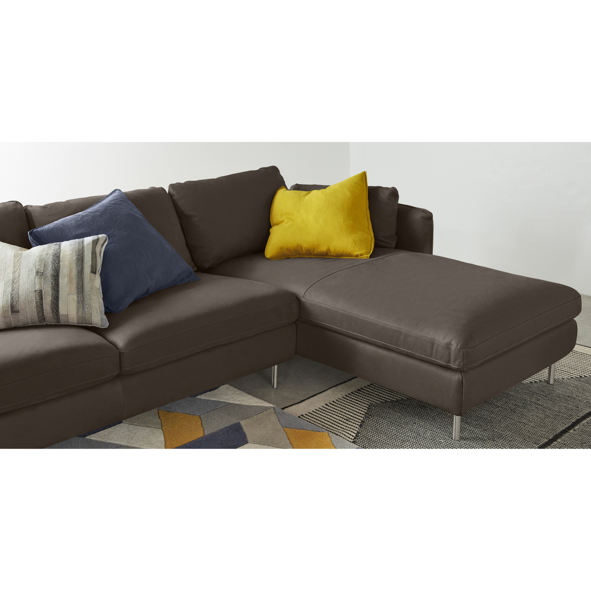 Vento 3 Seater Right Hand Facing Chaise End Sofa, Texas Grey Leather – image 4