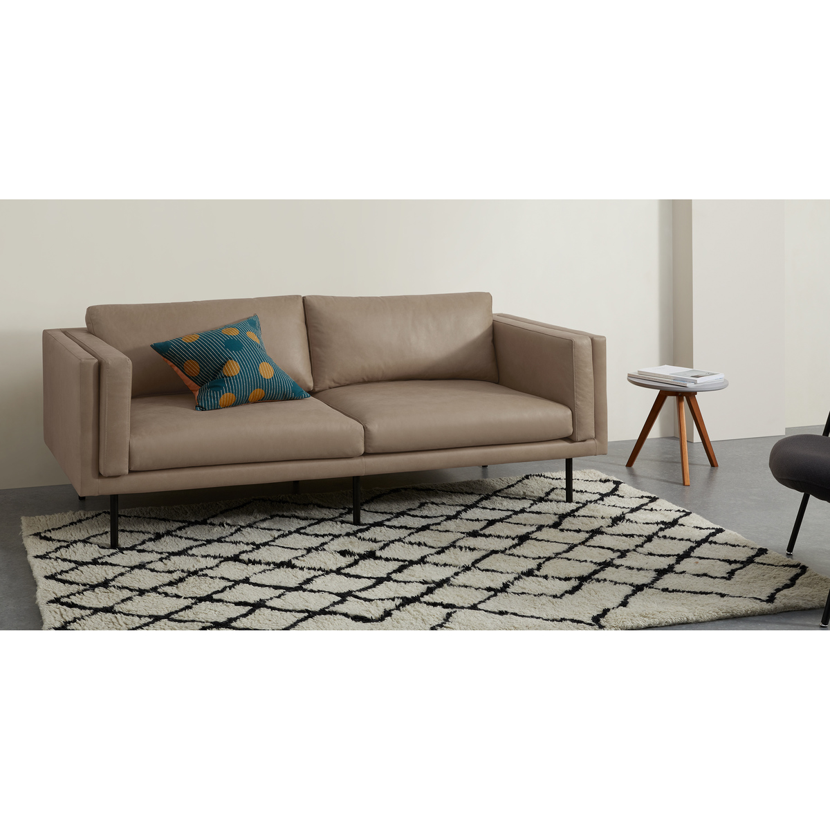 Savio Large 2 Seater Sofa, Chalk Mink Leather – image 2