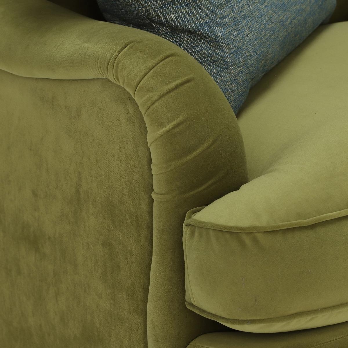 Sloane Loveseat – image 3