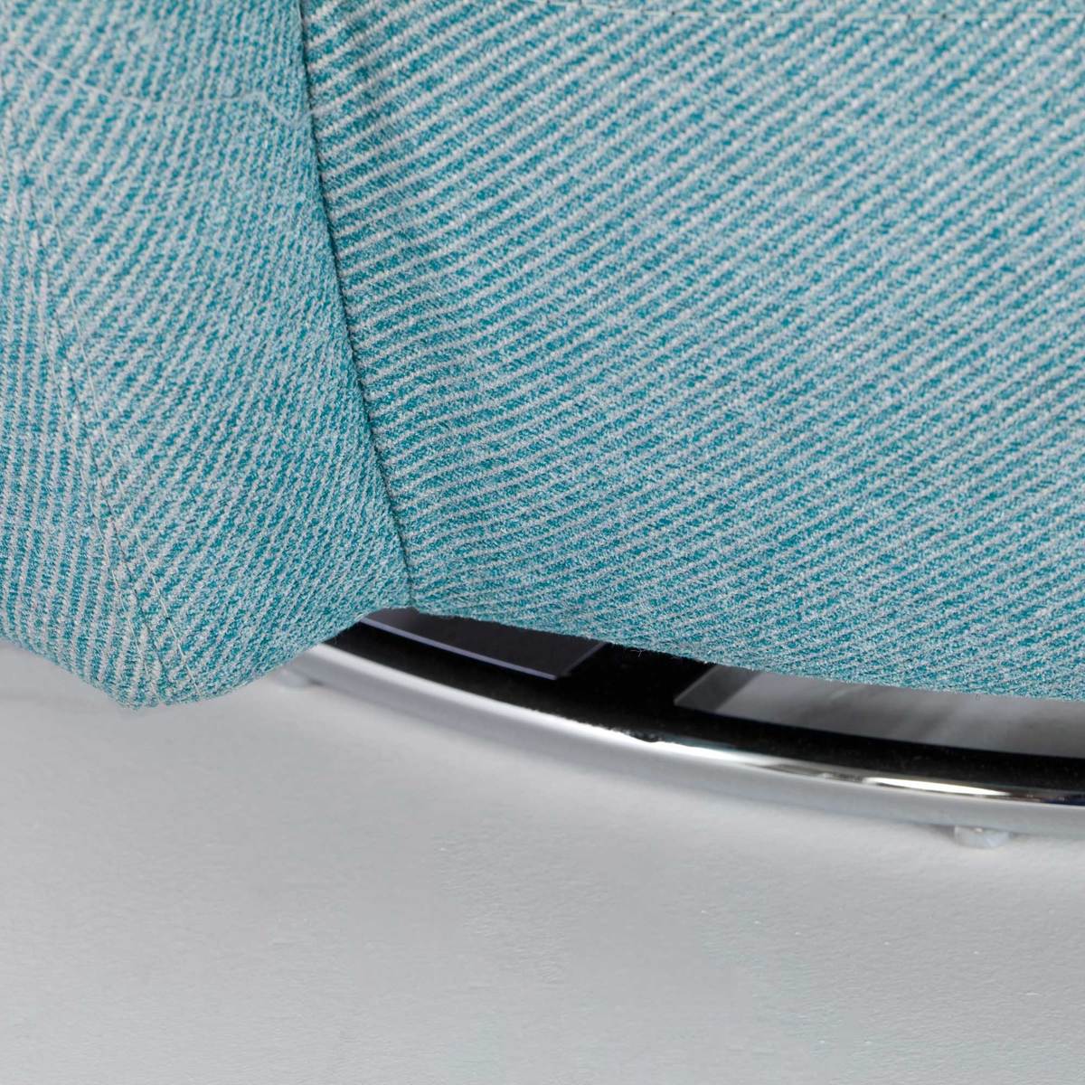 Aragon Swivel Armchair, with speakers and Bluetooth – image 11