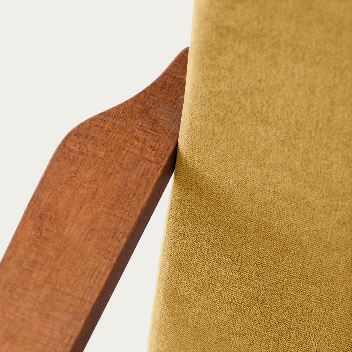 Yellow Apollo Lounge Chair Classic Line – image 3