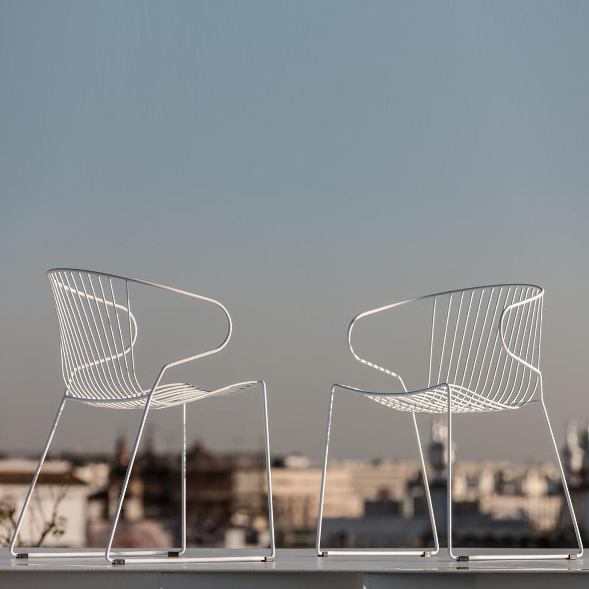 White Bolonia Armchair – image 3