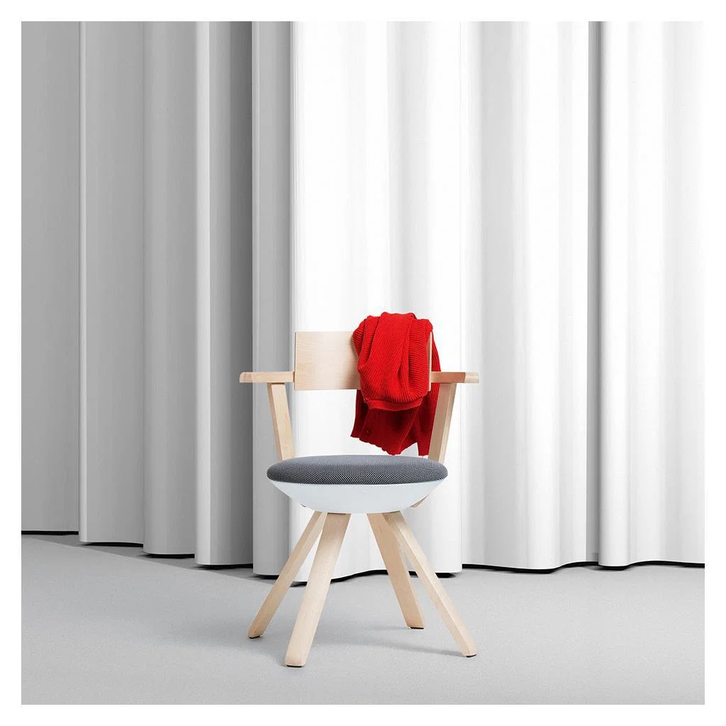 KG002 High Rival Chair in Caramel & Red Birch – image 13