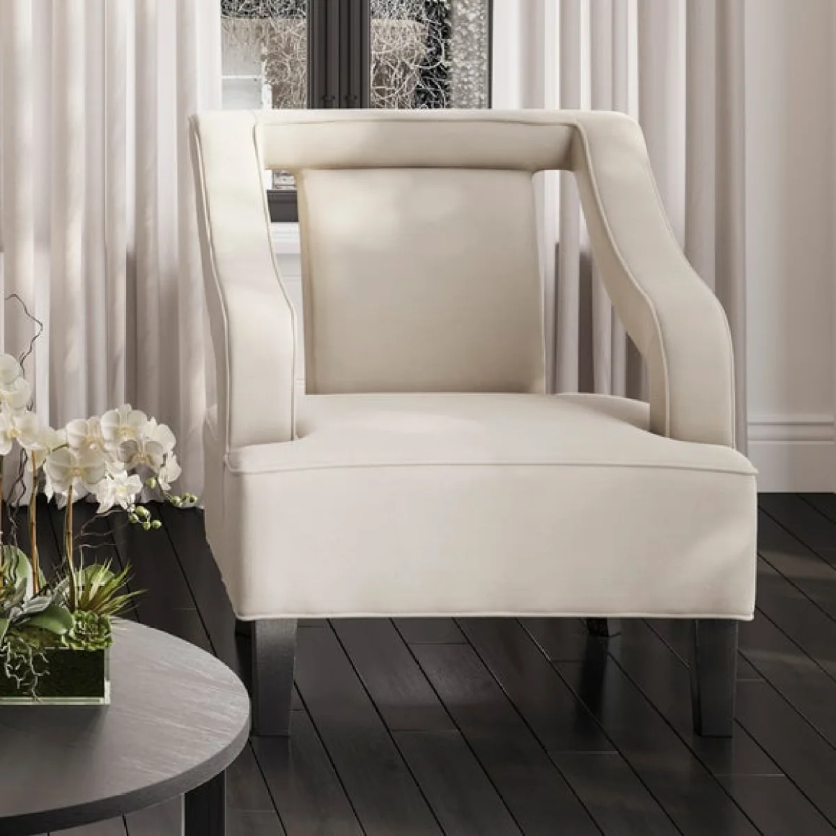 Sofia Velvet Accent Chair – image 1