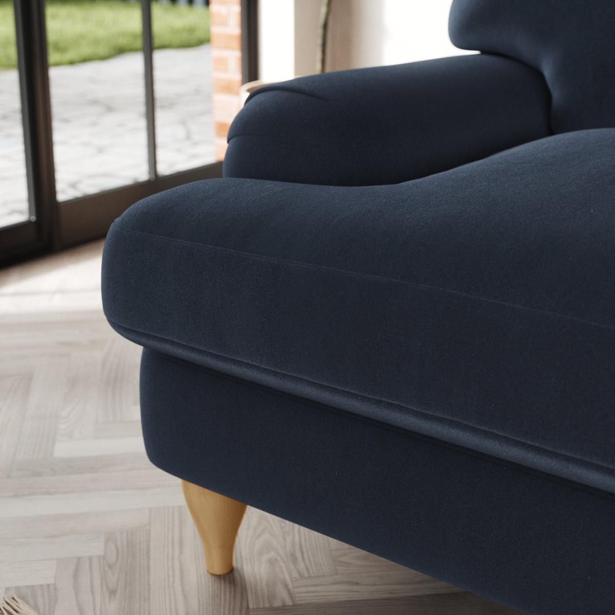 Darwin Armchair Cosy Velvet Navy – image 4