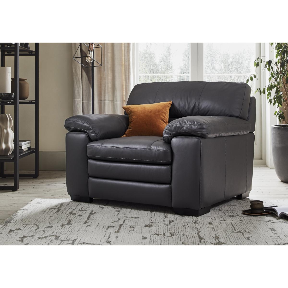 Cozee BV Leather Armchair - Classic Black – image 2