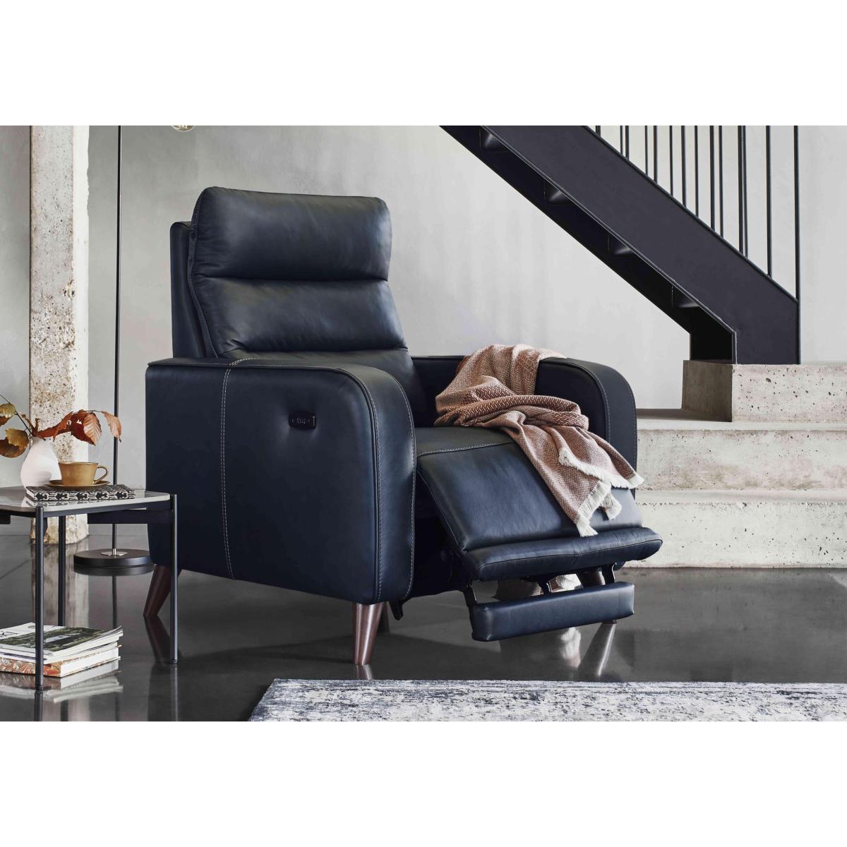 Quinn NC Leather Chair – image 3